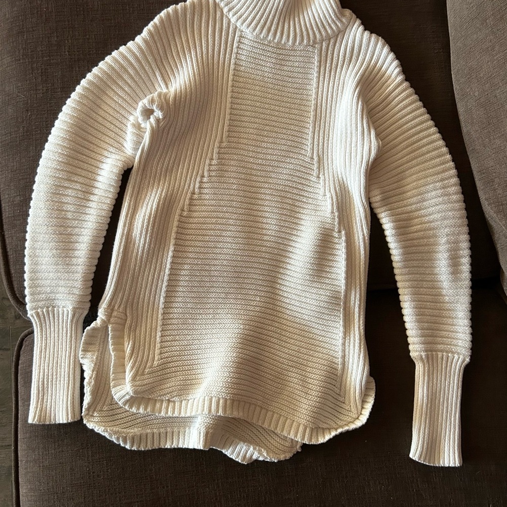 AKIRA Cream Chunky Knit Cowl Turtleneck Sweater